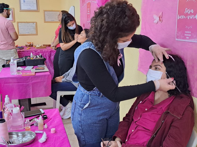 21102022 dia de beleza hugg 1.jpeg