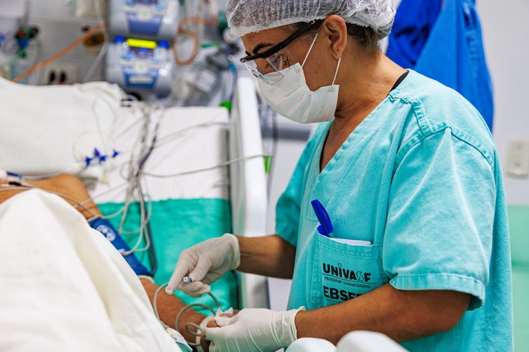 29042026 hu-univasf atendimento animais peçonhentos.jpg
