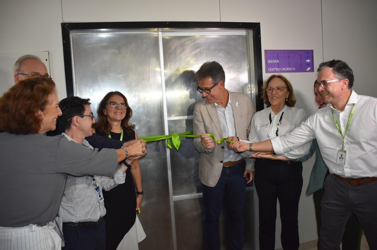 09052025 Huol-UFRN inaugura microscópio cirúrgico e celebra doação de terreno para expansão de sua infraestrutura (1).JPG