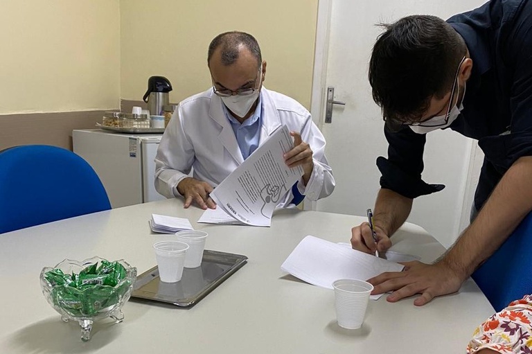 03092020 contrato huwc.jpeg