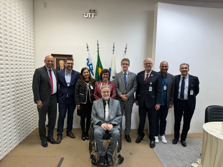 04072025 posse superintendente Huap (4).jpeg