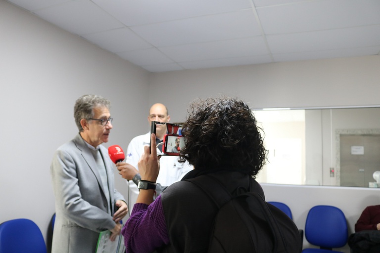 29082023 Entrevista do presidente da Ebserh em visita ao HUSM (2).JPG