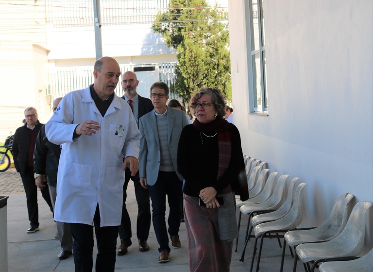 29082023 Gestores da Administração Central da Ebserh conhecem a estrutura do HUSM (23).JPG