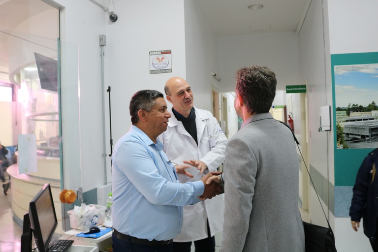29082023 Reunião de gestão durante visita ao HUSM (2).JPG