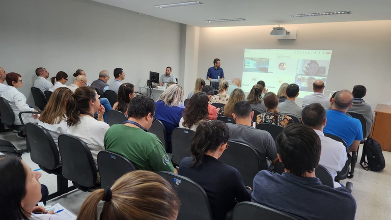 19052025 HUSM-UFSM firma contrato para aquisição de alimentos da agricultura familiar 3.jpg