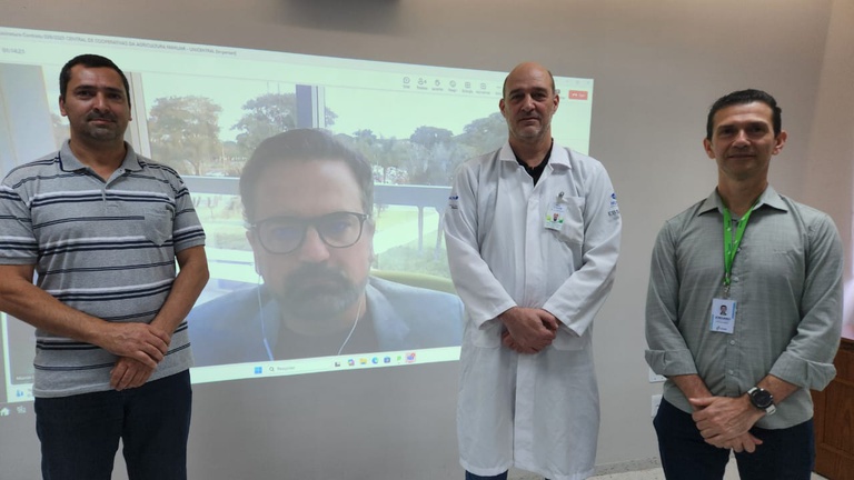 19052025 HUSM-UFSM firma contrato para aquisição de alimentos da agricultura familiar 4.jpg