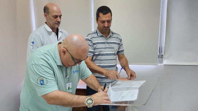 19052025 HUSM-UFSM firma contrato para aquisição de alimentos da agricultura familiar 5.jpg