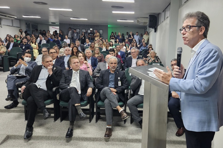28112025 HULW-UFPBEbserh comemora 45 anos com inauguração da nova fachada (10).jpg