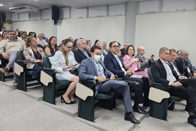 28112025 HULW-UFPBEbserh comemora 45 anos com inauguração da nova fachada (12).jpg