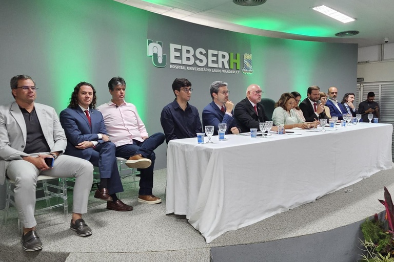 28112025 HULW-UFPBEbserh comemora 45 anos com inauguração da nova fachada (3).jpeg