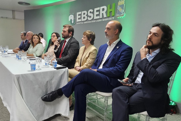 28112025 HULW-UFPBEbserh comemora 45 anos com inauguração da nova fachada (7).jpeg
