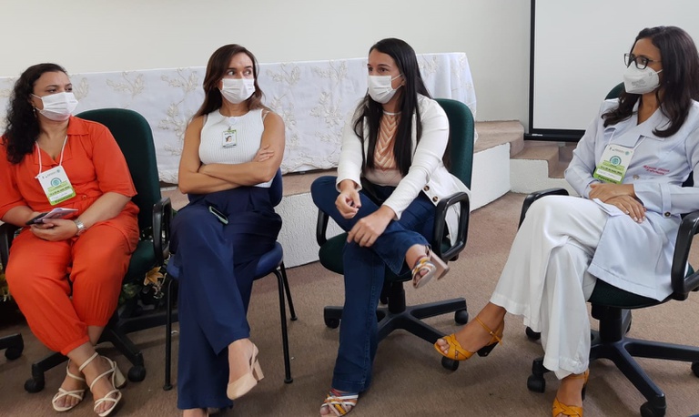 18.05.2022 _Mesa-redonda _ Protocolos de segurança do paciente no ambulatório do HULW  (2).jpeg