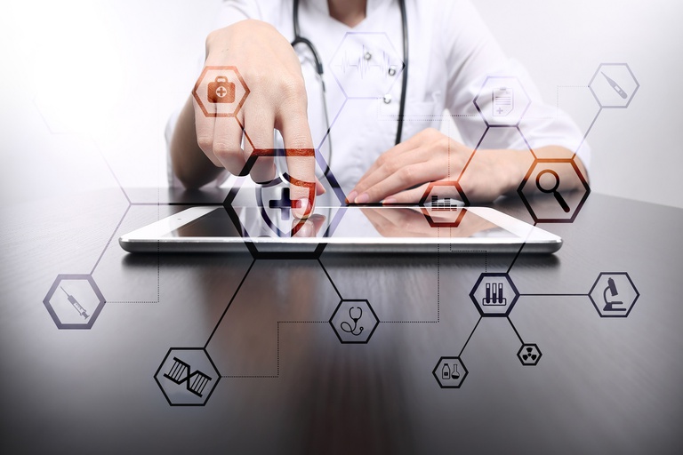 O teleatendimento tem sido uma opção neste momento de pandemia do coronavírus, que restringe a circulação de pessoas