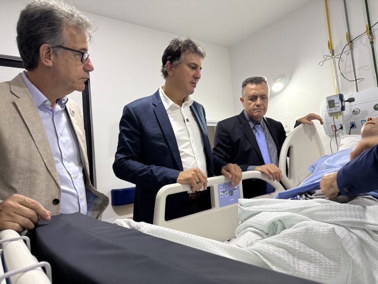 06032026 ebserh huse-unirio visita mec (2).jpg