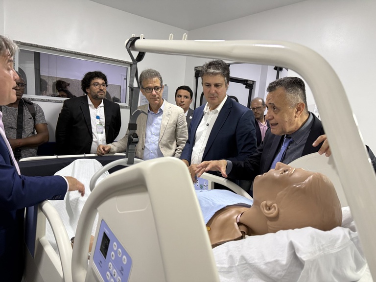 06032026 ebserh huse-unirio visita mec (5).jpg