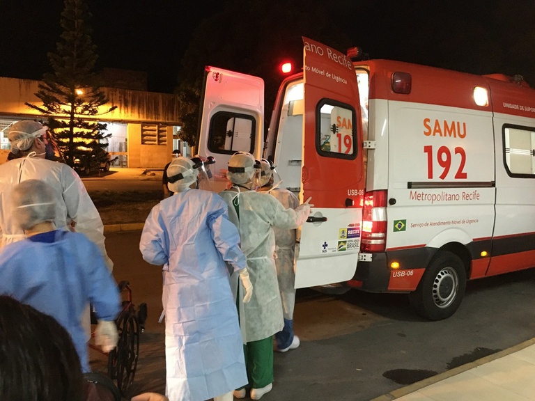 25012021 Pacientes de Manaus no HC-UFPE 2.JPG