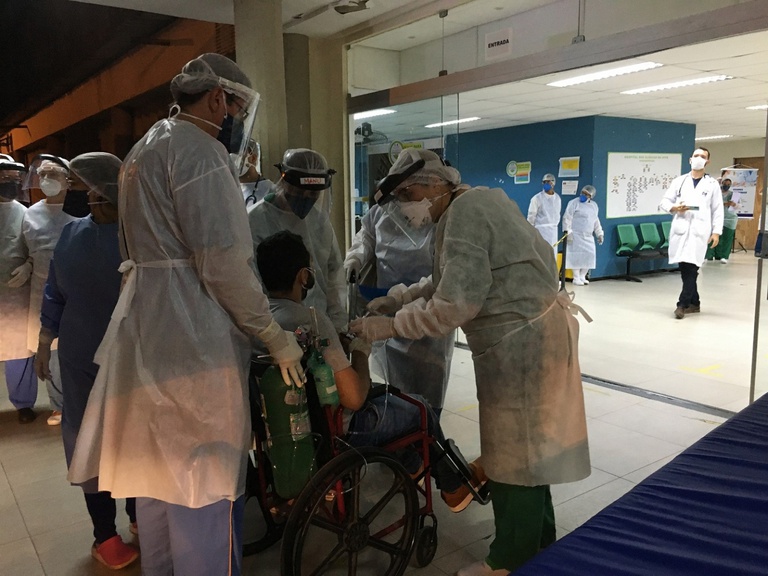 25012021 Pacientes de Manaus no HC-UFPE 4.JPG
