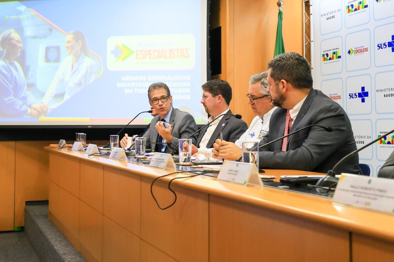 25-08-25 Coletiva-1014.jpg