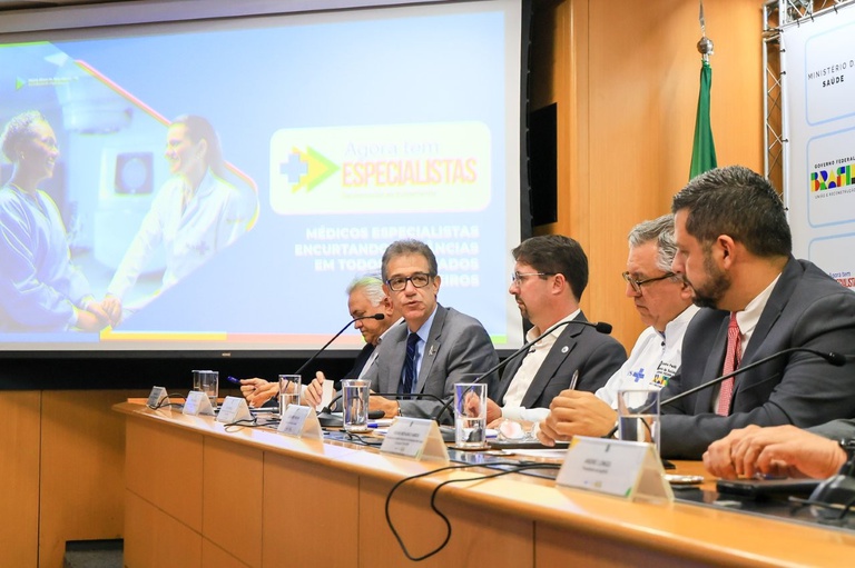 25-08-25 Coletiva-1018.jpg