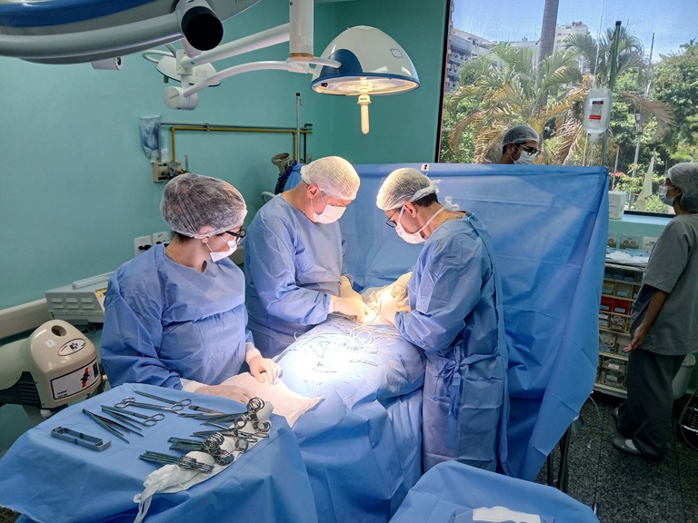 19122024 ebserh ch-ufrj parto homem trans 3.jpg