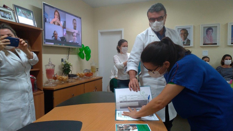 04092020 contrato meac (12).jpg