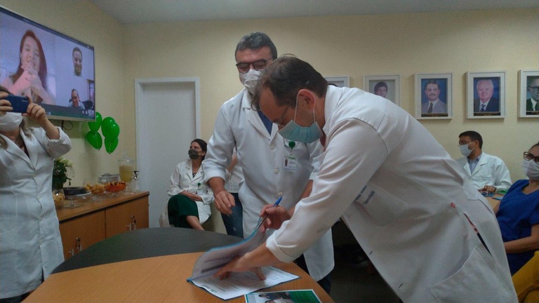 04092020 contrato meac (13).jpg