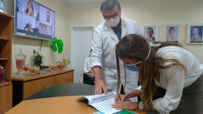 04092020 contrato meac (14).jpg