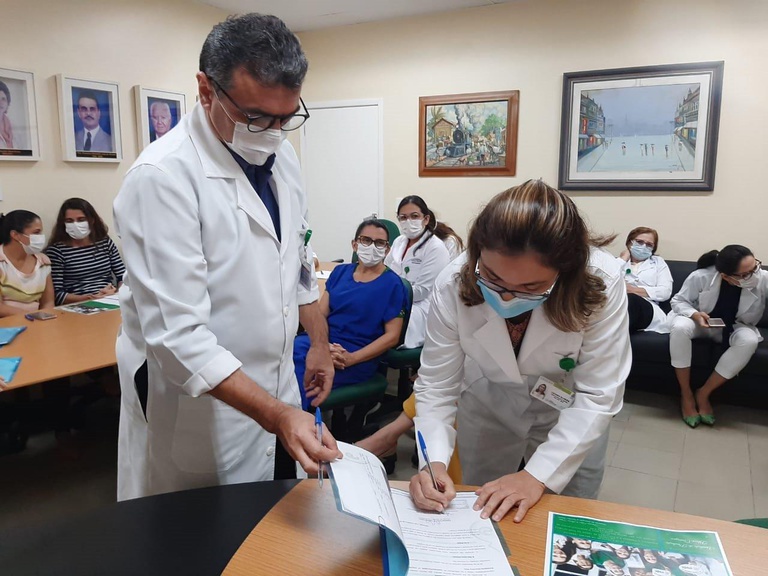 04092020 contrato meac (19).jpg