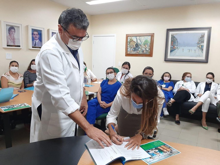 04092020 contrato meac (24).jpg