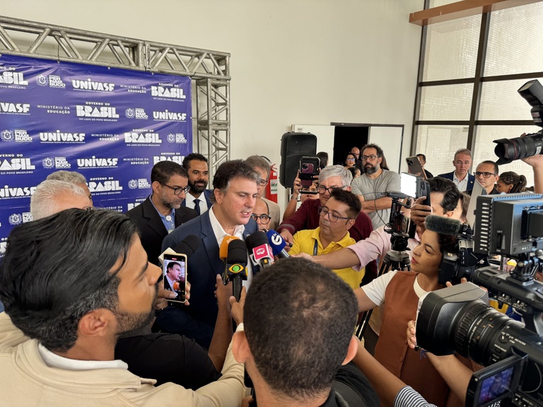 05032026 ebserh hu-univasf assinaura os centro cirúrgico (21).jpg