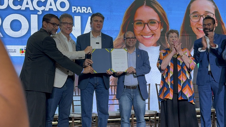 05032026 ebserh hu-univasf assinaura os centro cirúrgico (7).jpg