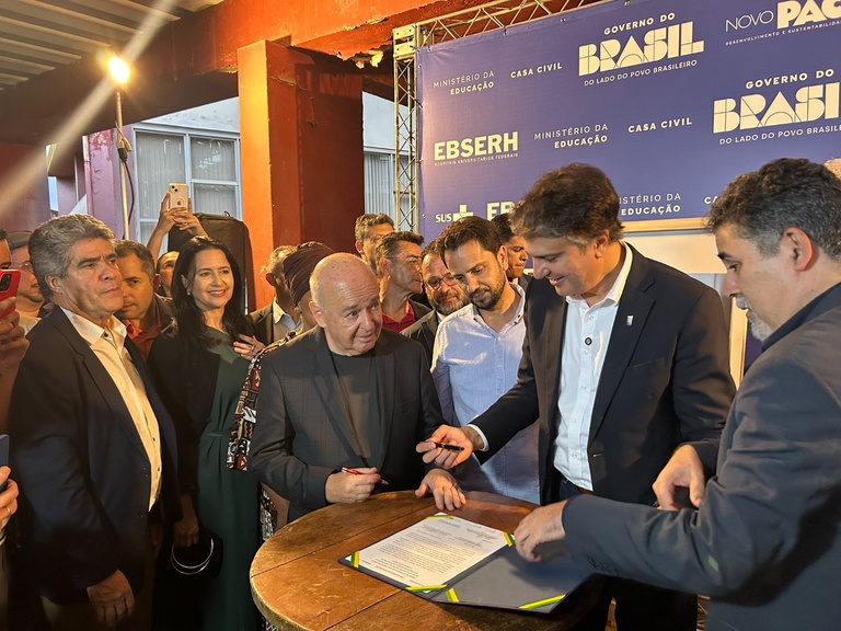 11032026 ebserh hu-ufop lançamento pedra fundamental (10).jpg