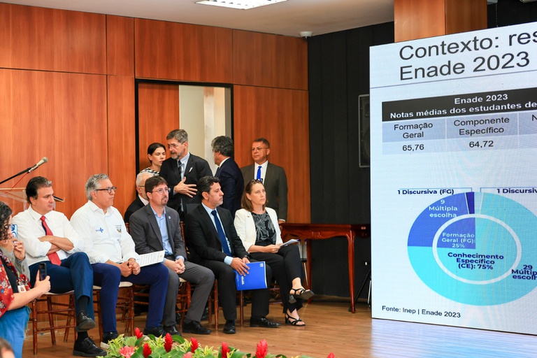 23042025 ebserh enamed lançamento (5).jpg