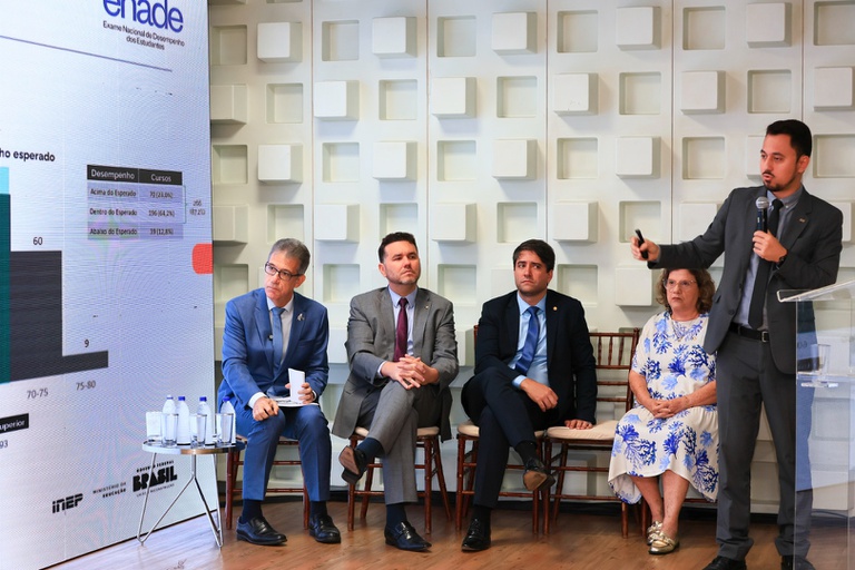 23042025 ebserh enamed lançamento (7).jpg