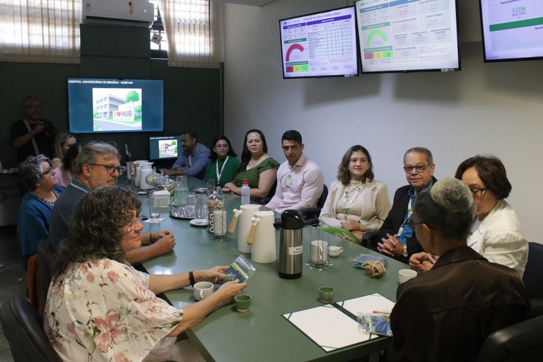 19022026 ebserh hub-unb visita ministra meio ambiente 2.jpeg