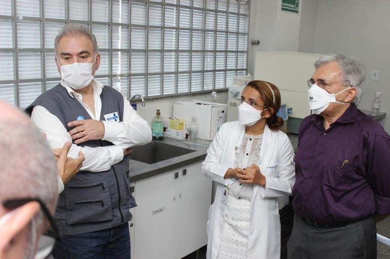 18102021 visita ministro hu-ufma 11.jpg