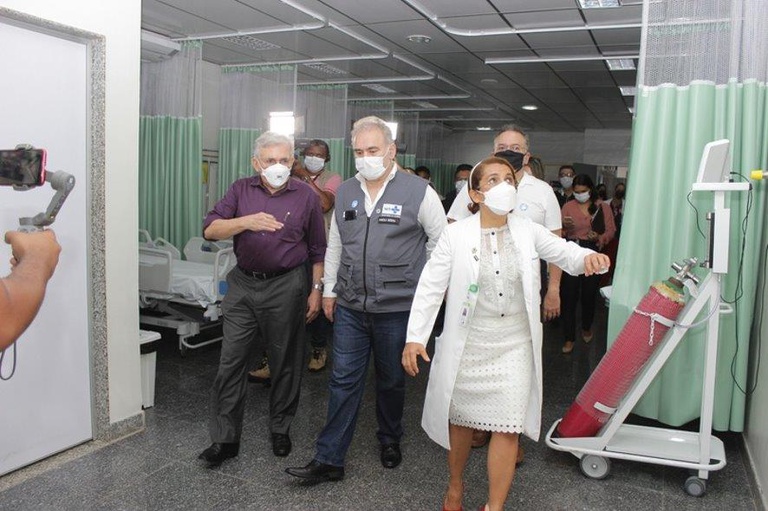 18102021 visita ministro hu-ufma 4.jpg