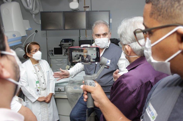 18102021 visita ministro hu-ufma 5.jpg