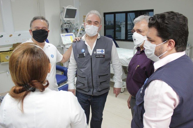 18102021 visita ministro hu-ufma 7.jpg