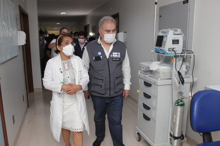 18102021 visita ministro hu-ufma 8.jpg