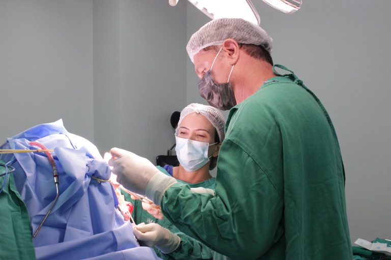 01062021 equipamento cirurgia hu-ufma 3.jpeg