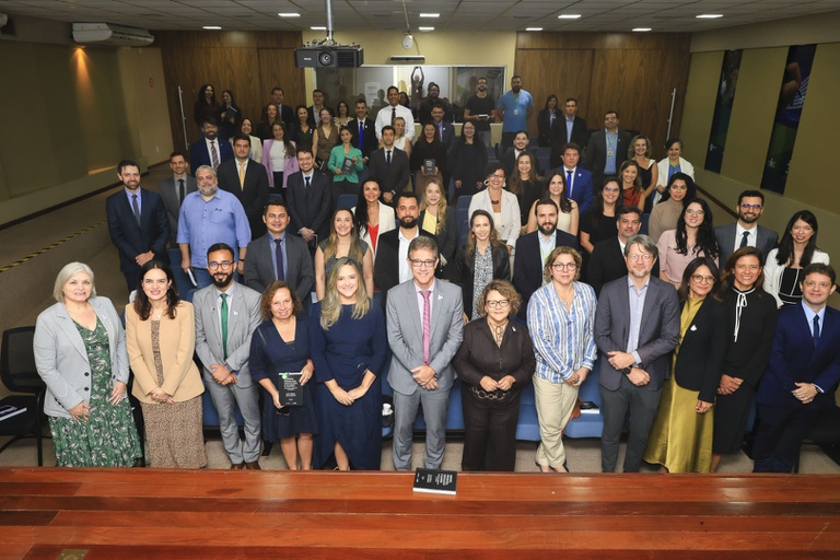 17122025 ebserh conjur nova revista jurídica (1).jpg