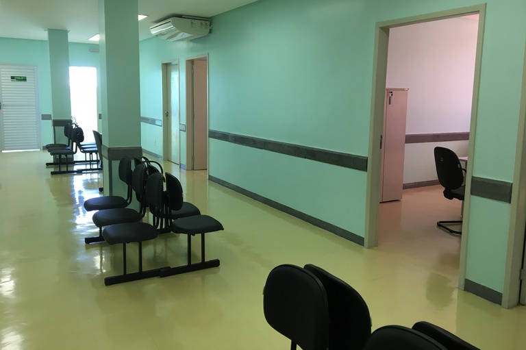 1 - 03092020 novo espaço hc-ufg - Ambiente de espera 03.JPG