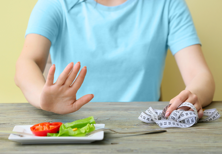 03062026 Nutricionista do Hospital da Ebserh em Aracaju (SE) explica como dietas radicais e remédios usados sem orientação podem prejudicar a saúde 1