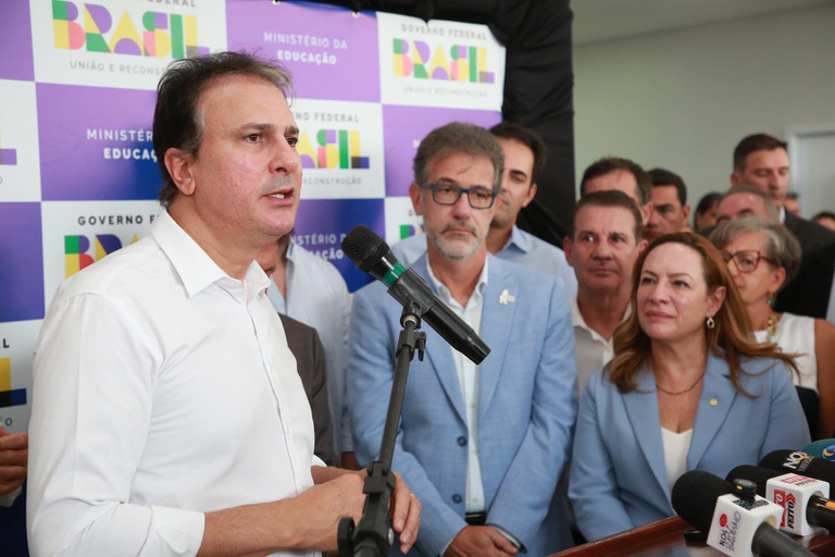 25022025 Acordo assinado para HU-UFCAT - foto Luis Fortes - MEC (7).jpg