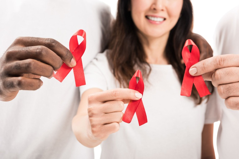 27122024 Pessoas com carga viral indetectável não transmitem o HIV em relações sexuais 1