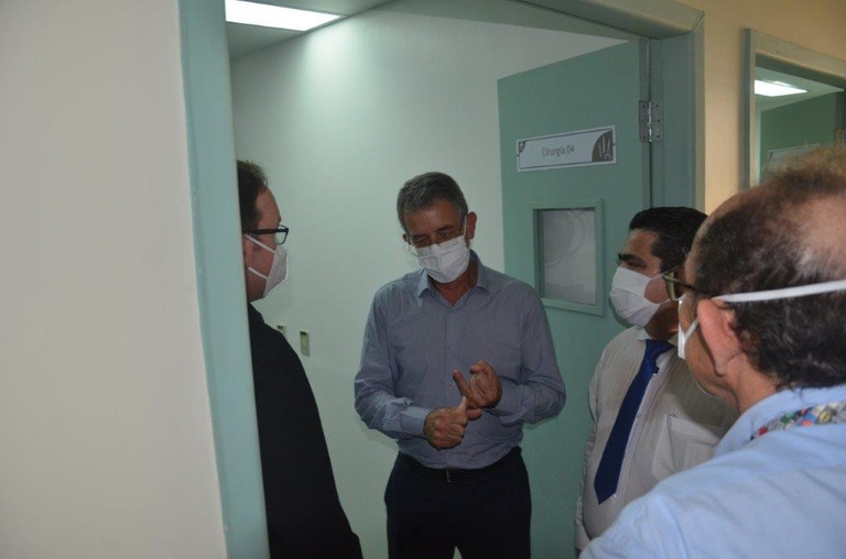 Visita do presidente da Rede Ebserh ao HUGV (11).jpg