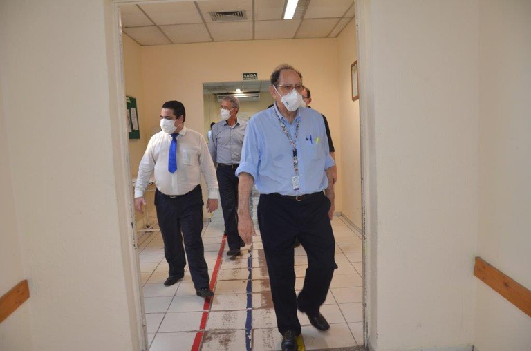 Visita do presidente da Rede Ebserh ao HUGV (17).jpg