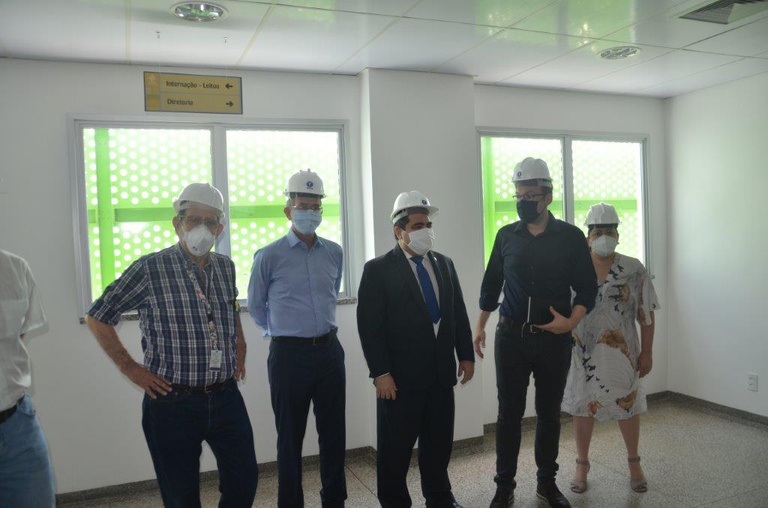 Visita do presidente da Rede Ebserh ao HUGV (24).jpg