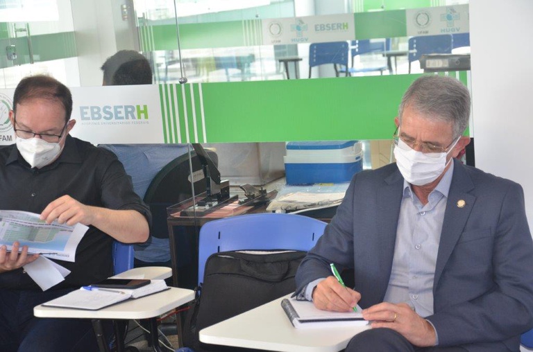 Visita do prsidente da Rede Ebserh ao HUGV (15).jpg